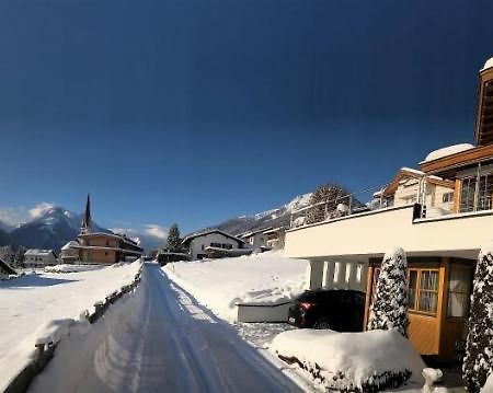 Apartamento Haus Nikola Telfes im Stubai Exterior foto