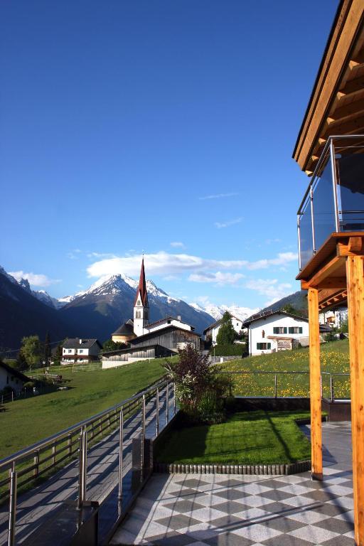 Apartamento Haus Nikola Telfes im Stubai Exterior foto